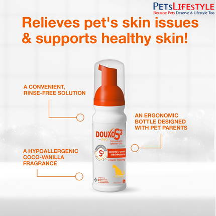 DOUXO S3 PYO mousse being massaged into a dog's coat