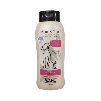 Wahl Flea and Tick Shampoo for Dogs 700 ml