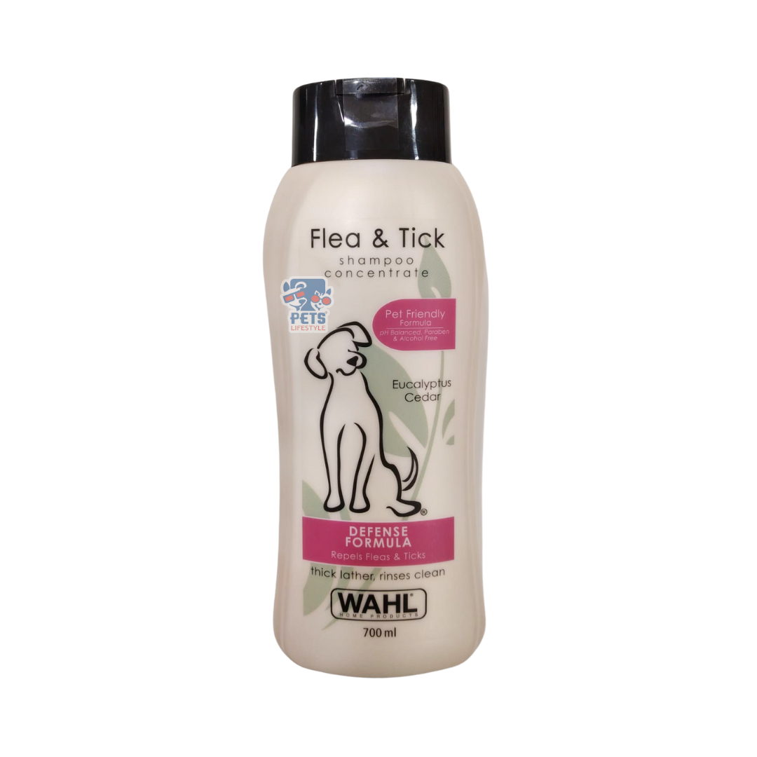 Wahl Flea and Tick Shampoo for Dogs 700 ml - Main Image